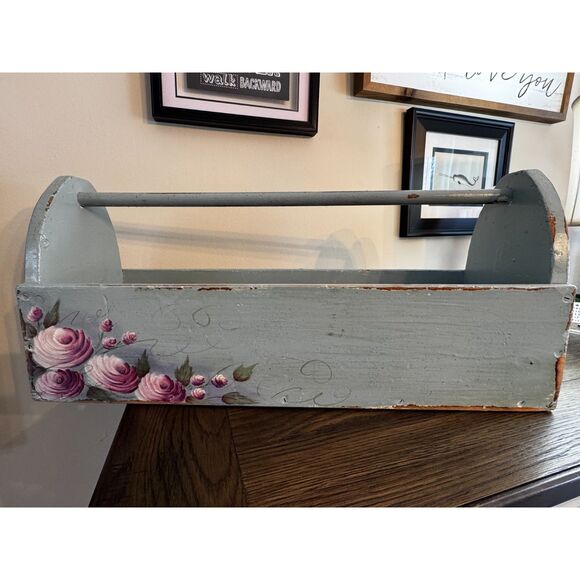 Must see! Hand painted Shabby Chic vintage wooden tool box; pink roses - Picture 2 of 9